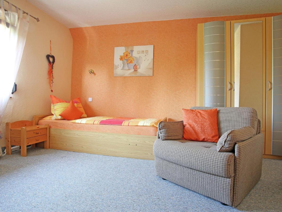 Apartment With Terrace And Pool In The Garden Pracht Exterior photo